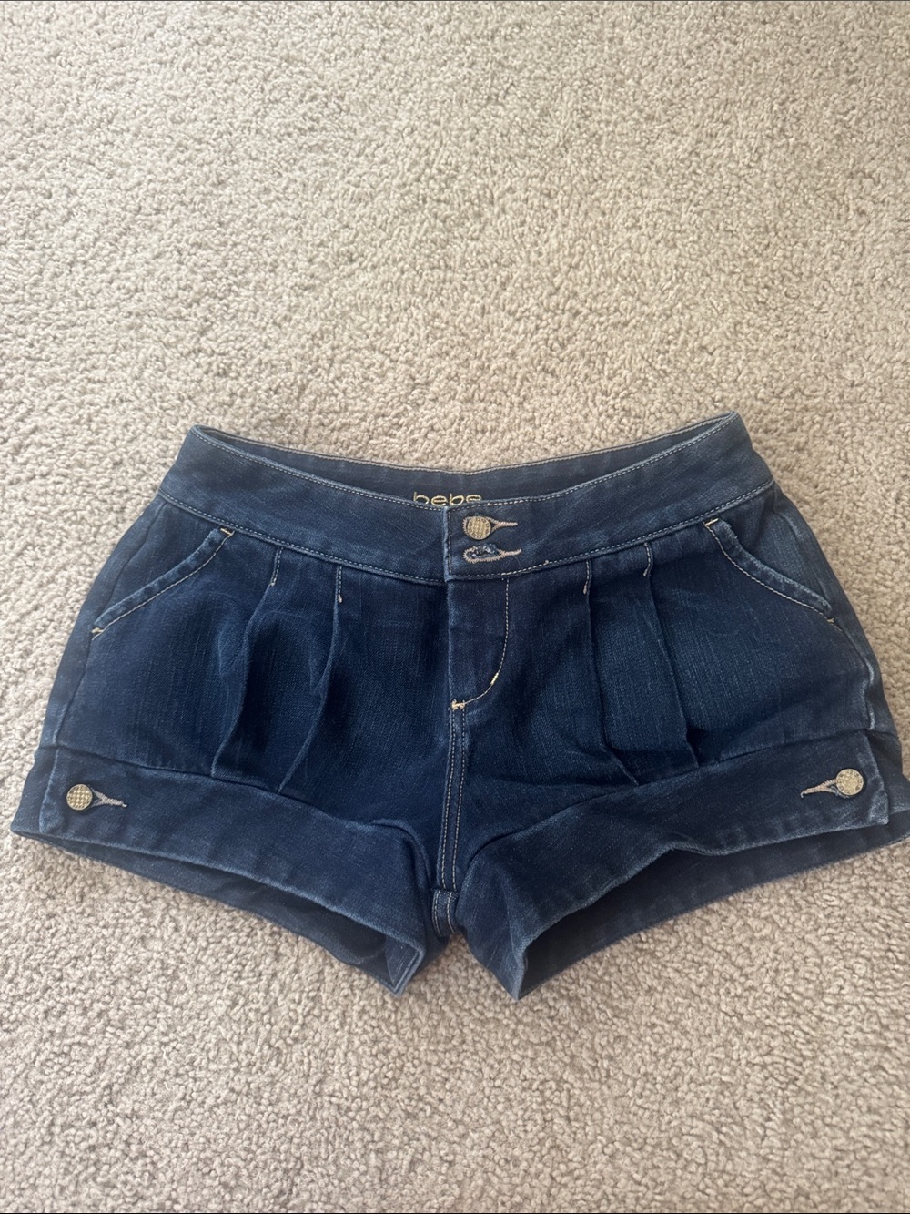 Bebe Dark Wash Pleated Banded Hot Denim Shorts Size 27